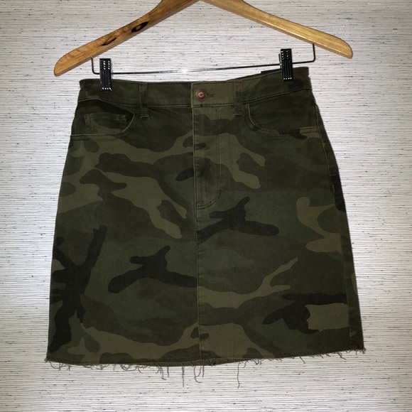 Hollister Ultra High-Rise Twill Skirt - Picture 4 of 6